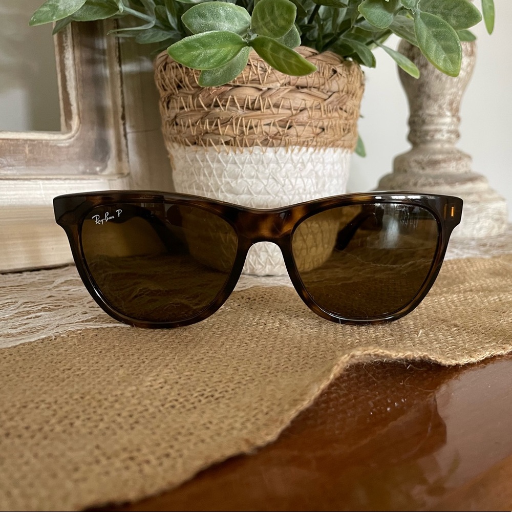 Polarized Ray Ban Iconic Wayfarer